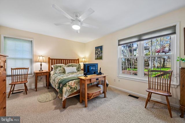 10924 ADARE DR, Fairfax, VA 22032