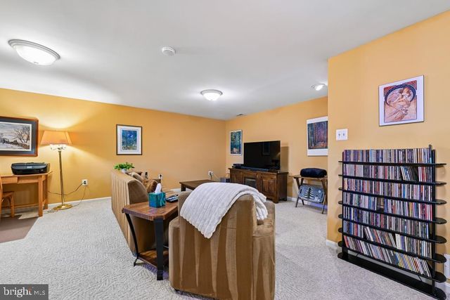 10924 ADARE DR, Fairfax, VA 22032