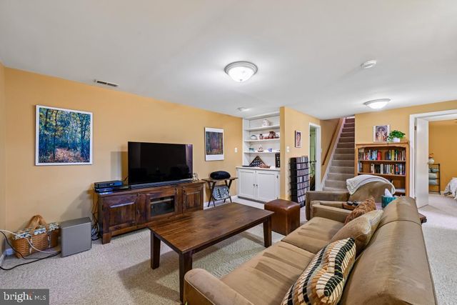 10924 ADARE DR, Fairfax, VA 22032