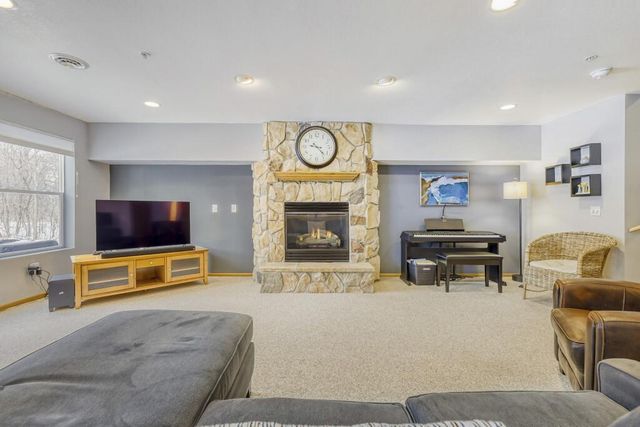 3929 Everest Lane N, Plymouth, MN 55446