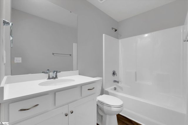 305 E Compass Way, Easley, SC 29640