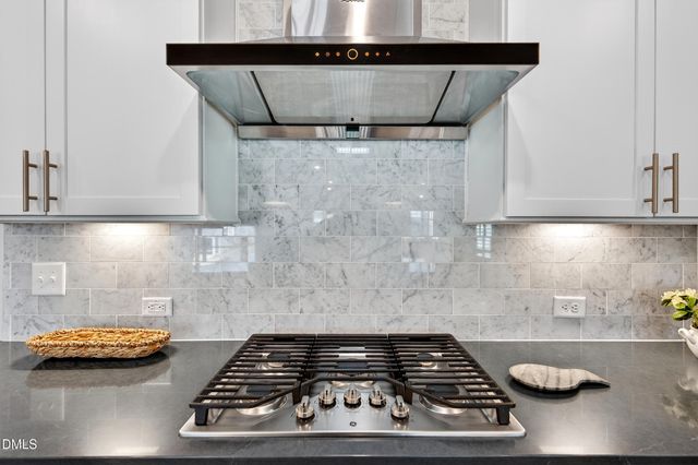 2930 Balbardie Drive, Apex, NC 27502