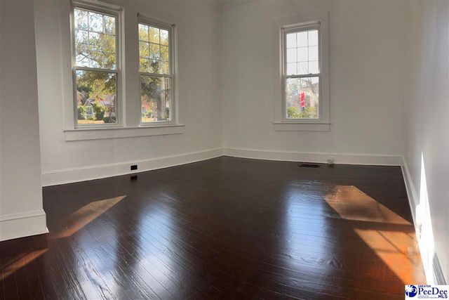 532 W College, Hartsville, SC 29550