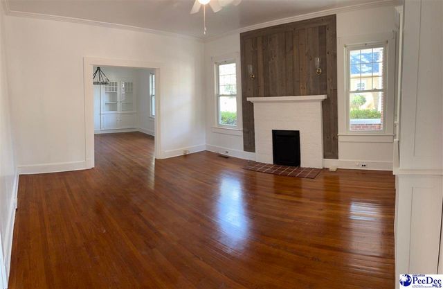 532 W College, Hartsville, SC 29550