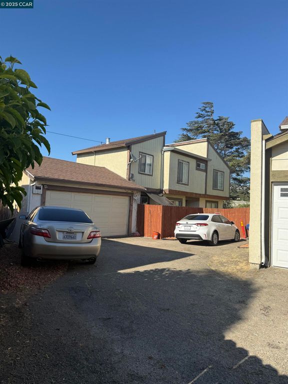 262 S 47th st, Richmond, CA 94804