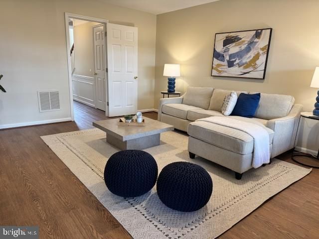 43780 TATTINGER TER, Ashburn, VA 20148