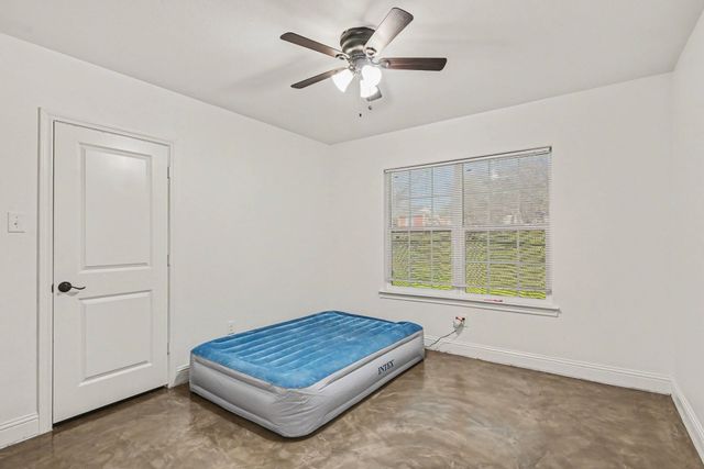 7729 Ella Young Drive, Fort Worth, TX 76135