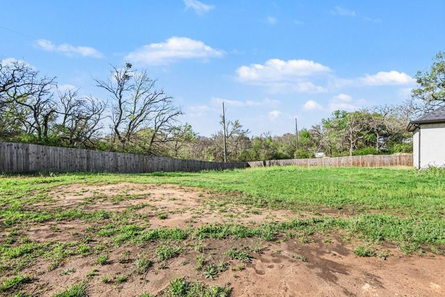 7729 Ella Young Drive, Fort Worth, TX 76135