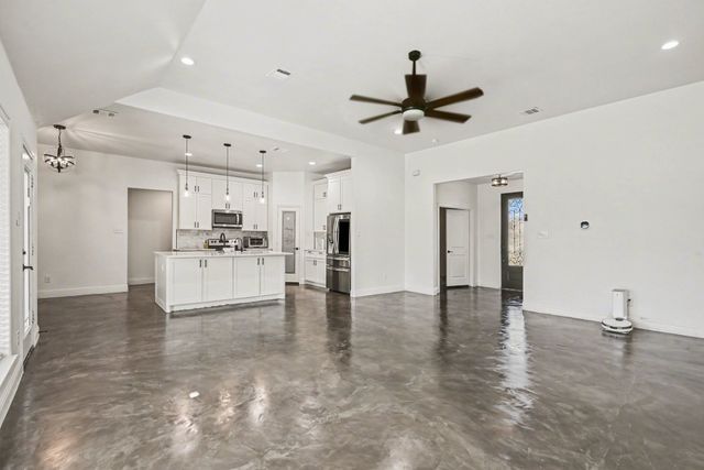 7729 Ella Young Drive, Fort Worth, TX 76135