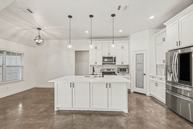 7729 Ella Young Drive, Fort Worth, TX 76135