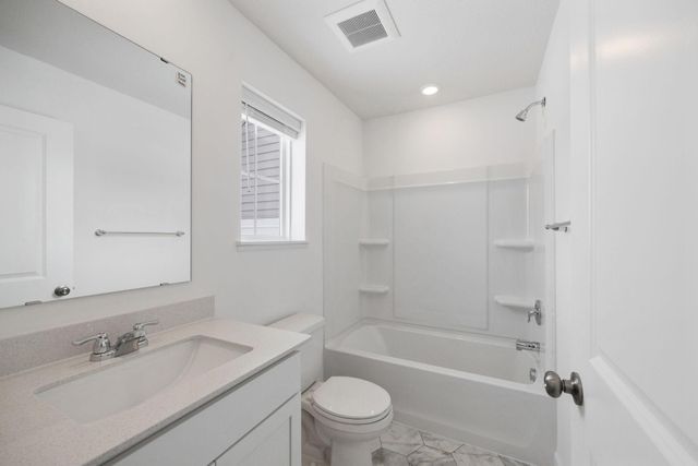 21781 Lilac Drive, Farmington, MN 55024