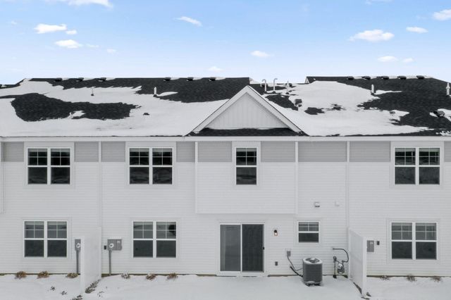 21781 Lilac Drive, Farmington, MN 55024