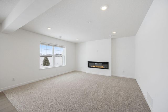 21781 Lilac Drive, Farmington, MN 55024