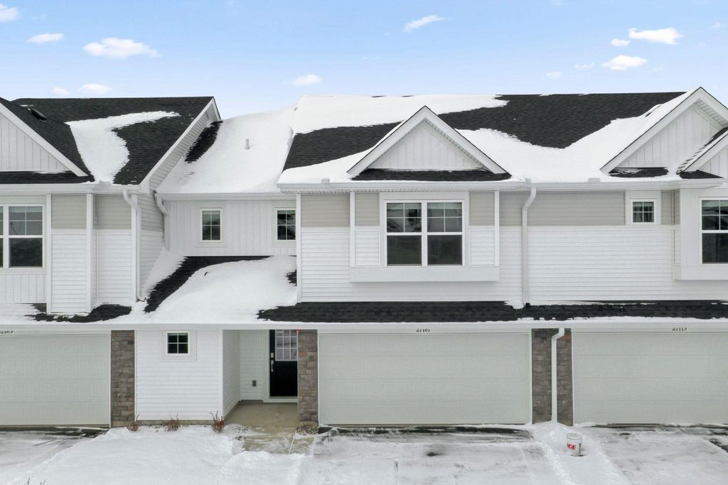 21781 Lilac Drive, Farmington, MN 55024