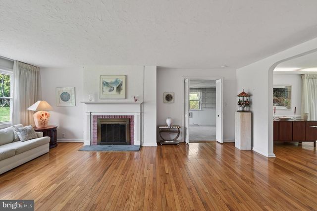 1702 PEMBERTON RD, Blue Bell, PA 19422