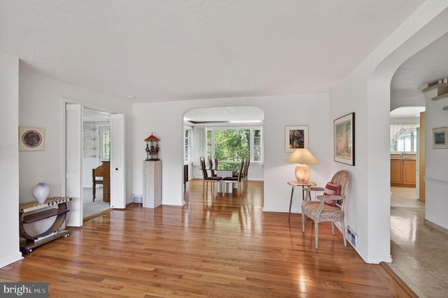 1702 PEMBERTON RD, Blue Bell, PA 19422