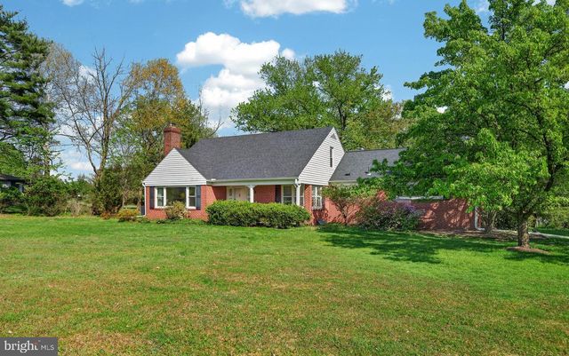 1702 PEMBERTON RD, Blue Bell, PA 19422