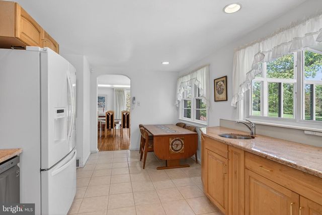 1702 PEMBERTON RD, Blue Bell, PA 19422