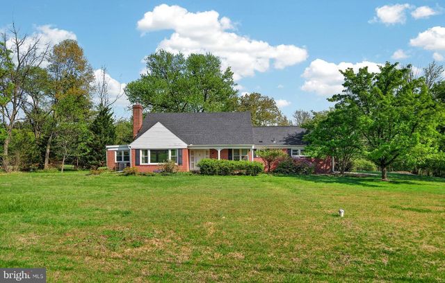 1702 PEMBERTON RD, Blue Bell, PA 19422