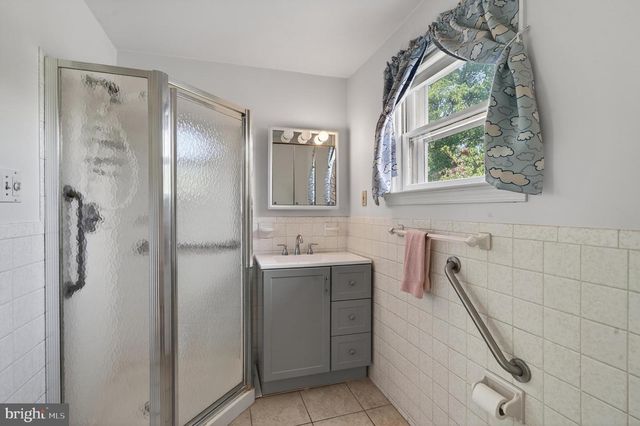1702 PEMBERTON RD, Blue Bell, PA 19422