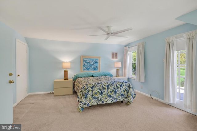 1702 PEMBERTON RD, Blue Bell, PA 19422