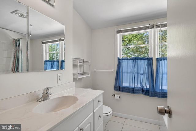 1702 PEMBERTON RD, Blue Bell, PA 19422