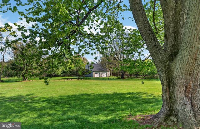 1702 PEMBERTON RD, Blue Bell, PA 19422