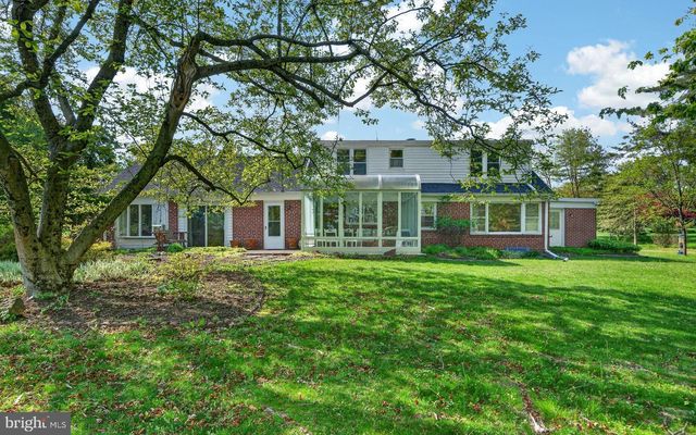 1702 PEMBERTON RD, Blue Bell, PA 19422