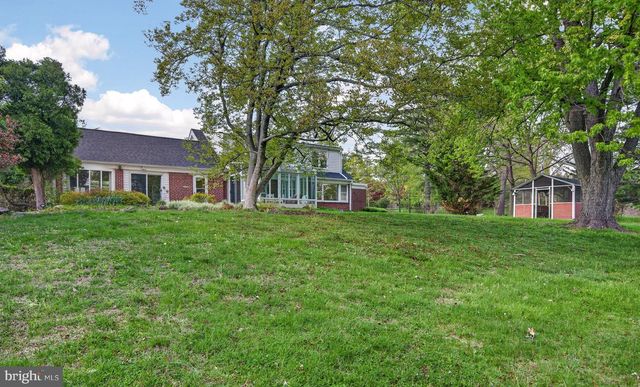 1702 PEMBERTON RD, Blue Bell, PA 19422