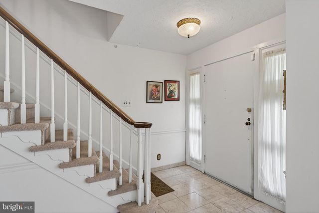 1702 PEMBERTON RD, Blue Bell, PA 19422