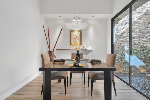 194 Green Mountain Drive, Palm Desert, CA 92211