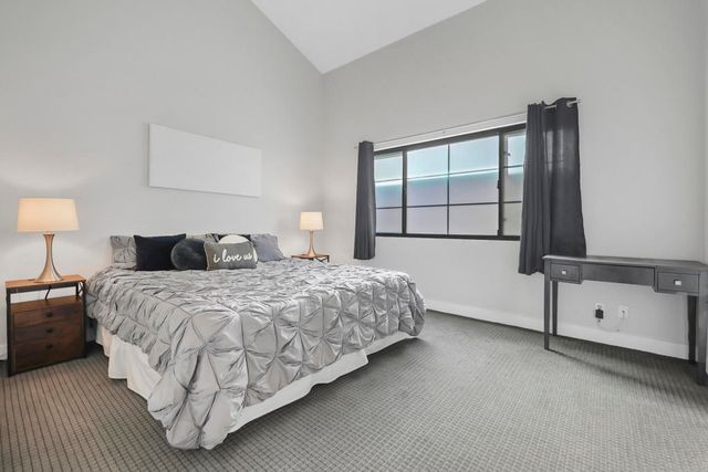 194 Green Mountain Drive, Palm Desert, CA 92211