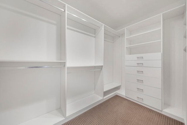 194 Green Mountain Drive, Palm Desert, CA 92211