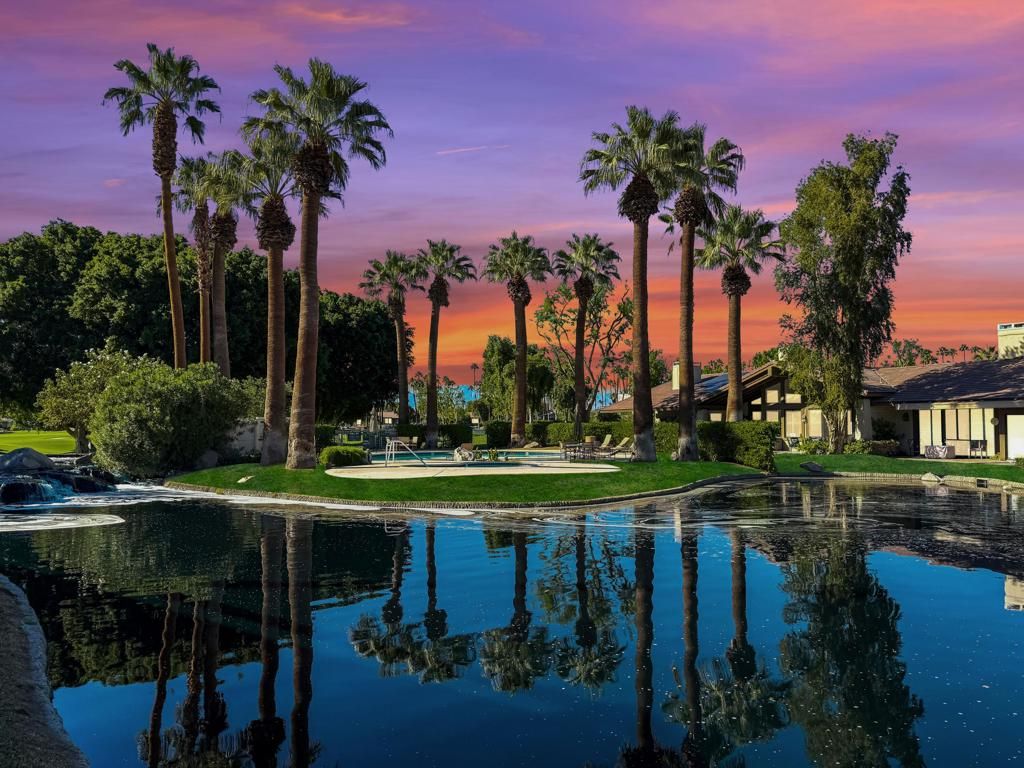 194 Green Mountain Drive, Palm Desert, CA 92211