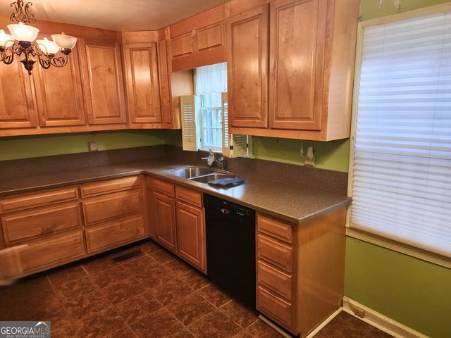 210 Penn Avenue, Dublin, GA 31021