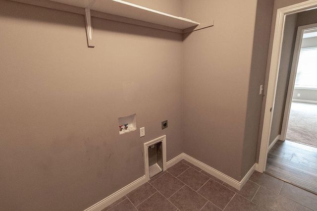 2809 AMBERWOOD CT, Columbia, MO 65203