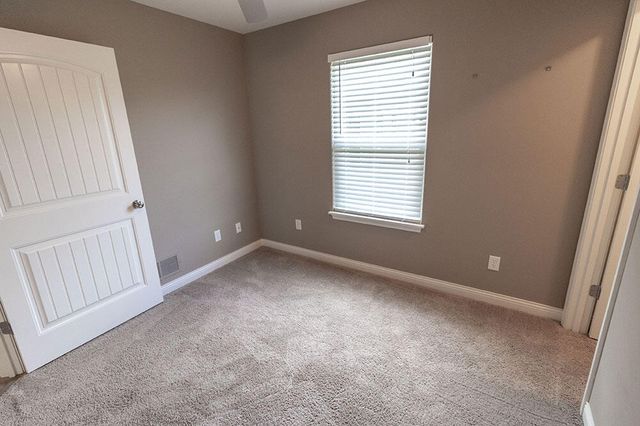 2809 AMBERWOOD CT, Columbia, MO 65203