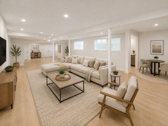 308 Maple Street, Glen Ellyn, IL 60137