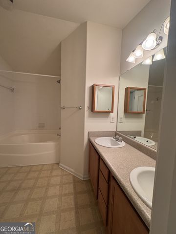 2637 Rocky Court, Atlanta, GA 30349