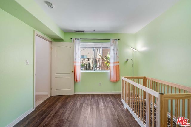 10924 Bloomfield Street 7, Los Angeles, CA 91602