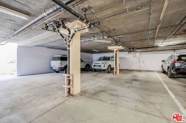 10924 Bloomfield Street 7, Los Angeles, CA 91602
