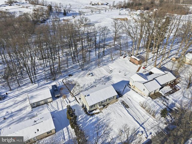 52 GOOD RD, New Providence, PA 17560