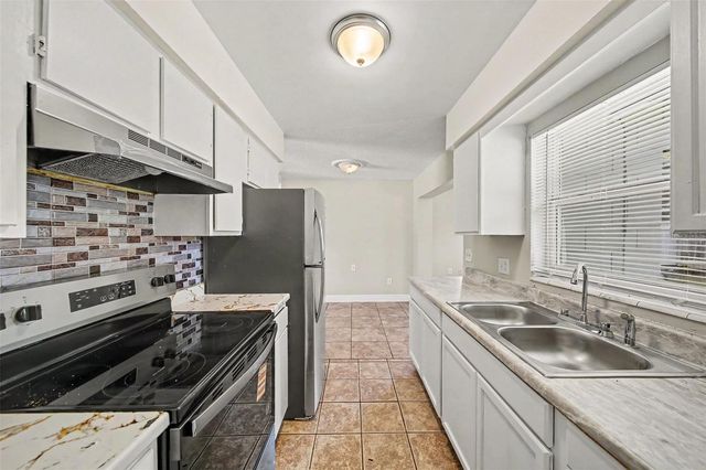 4333 CYNTHIA STREET, Orlando, FL 32811