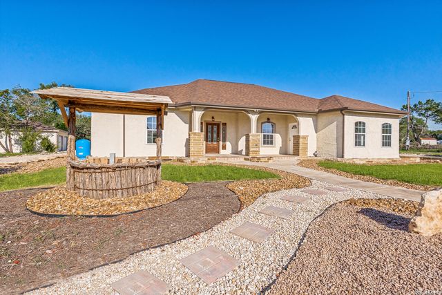 72 JANA LN, Spring Branch, TX 78070