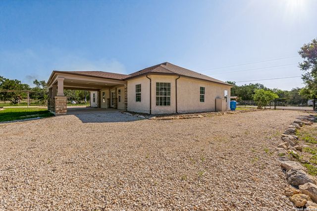 72 JANA LN, Spring Branch, TX 78070