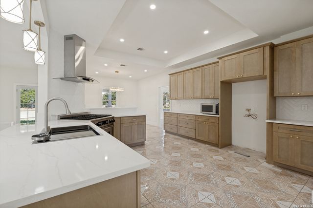 72 JANA LN, Spring Branch, TX 78070