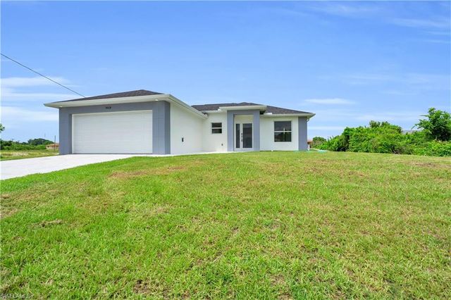 3315 7th ST SW, Lehigh Acres, FL 33976