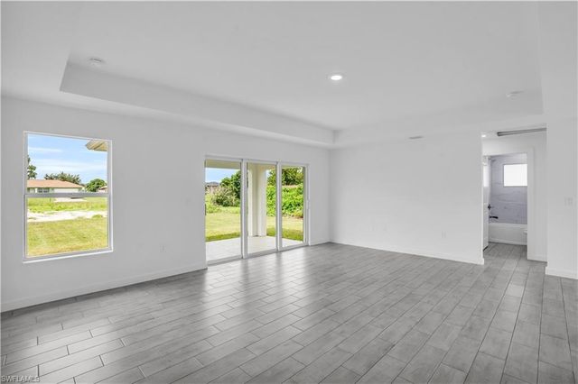 3315 7th ST SW, Lehigh Acres, FL 33976