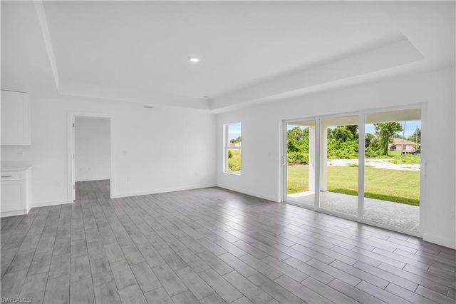 3315 7th ST SW, Lehigh Acres, FL 33976