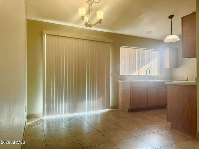 1825 E SANDRA Terrace, Phoenix, AZ 85022